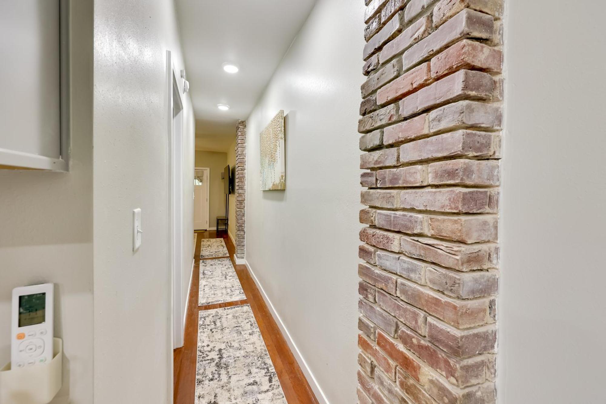 Hot Springs Home With Yard, Walk To Bathhouse Row! 外观 照片